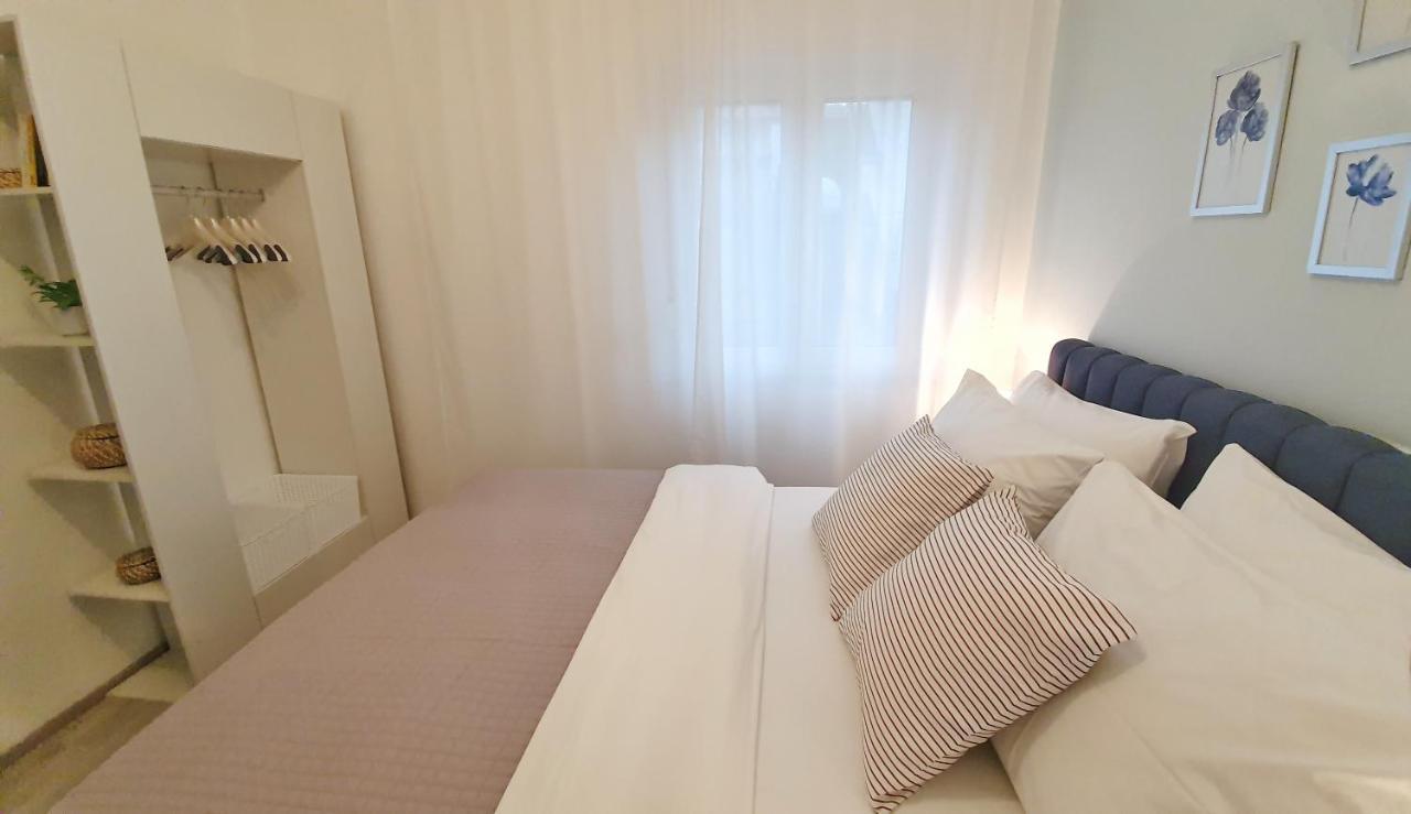 Seaview Apartment With Balcony And Terrace Barac Цриквеница Экстерьер фото