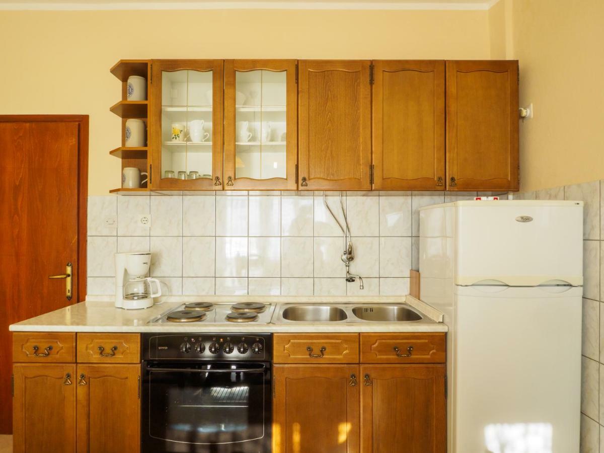 Seaview Apartment With Balcony And Terrace Barac Цриквеница Экстерьер фото