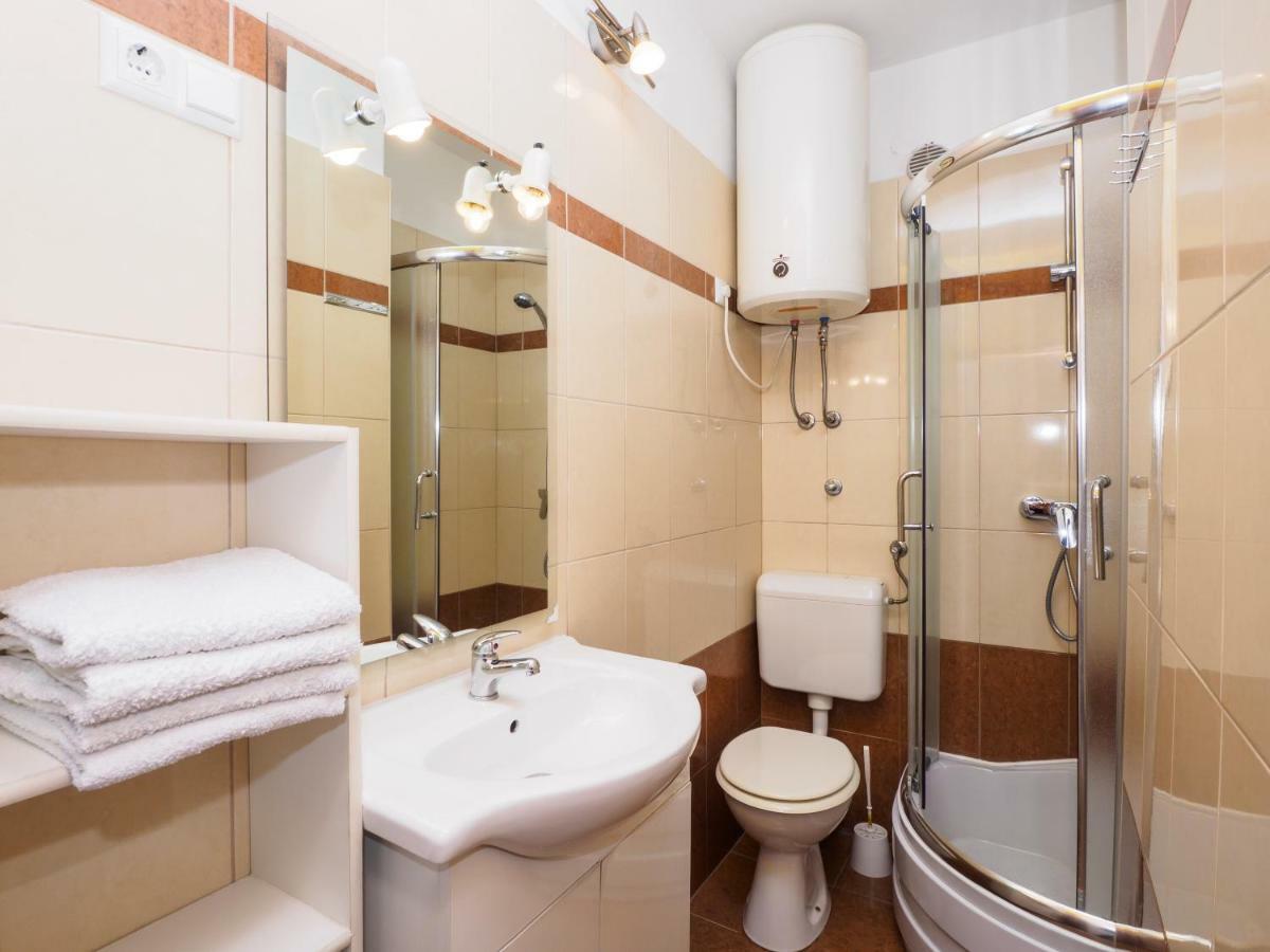 Seaview Apartment With Balcony And Terrace Barac Цриквеница Экстерьер фото